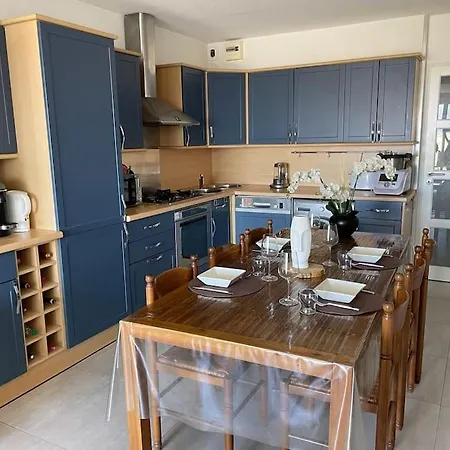 T3 Front De Mer, Apartment *